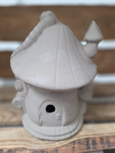 Load image into Gallery viewer, Caterpillar Cottage