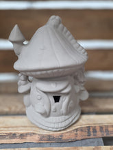 Load image into Gallery viewer, Caterpillar Cottage