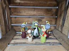 Load image into Gallery viewer, GB Penguin